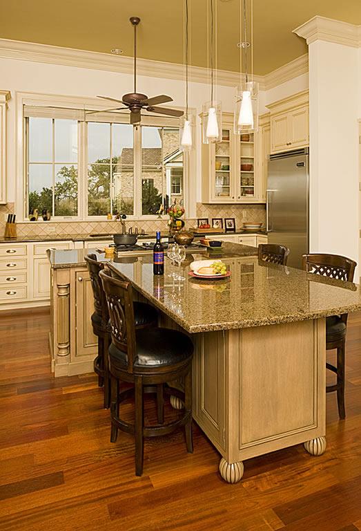 Interior Design Photos: Traditional Style Kitchen Design Projects ...